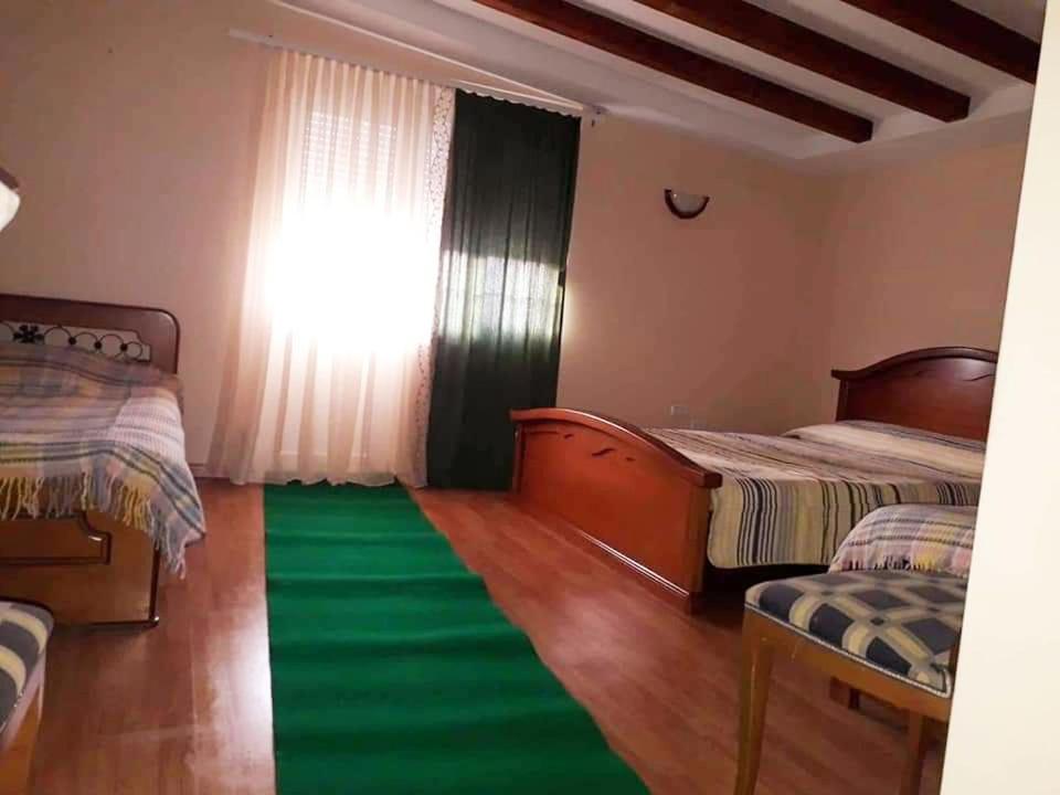 Vila Verd Korce Hotel Ngoại thất bức ảnh