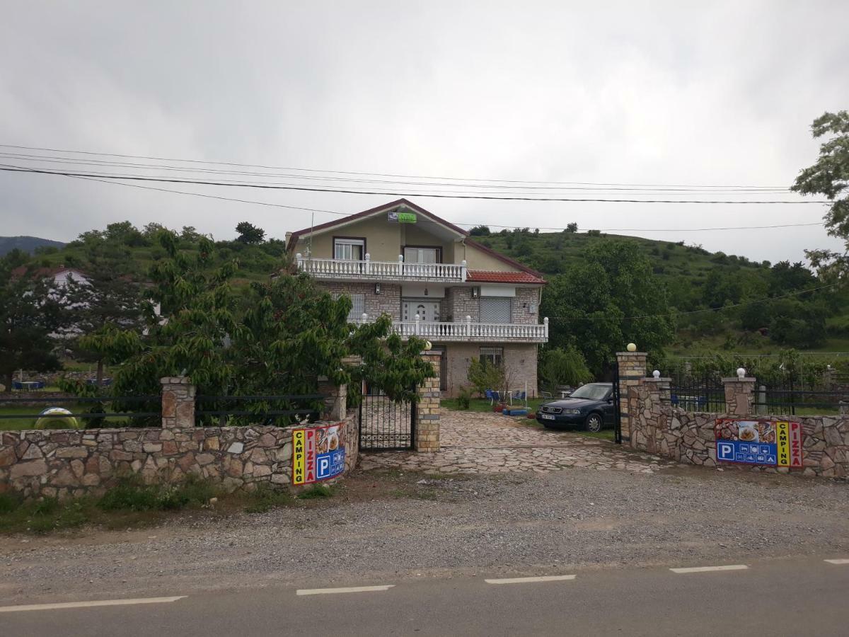 Vila Verd Korce Hotel Ngoại thất bức ảnh